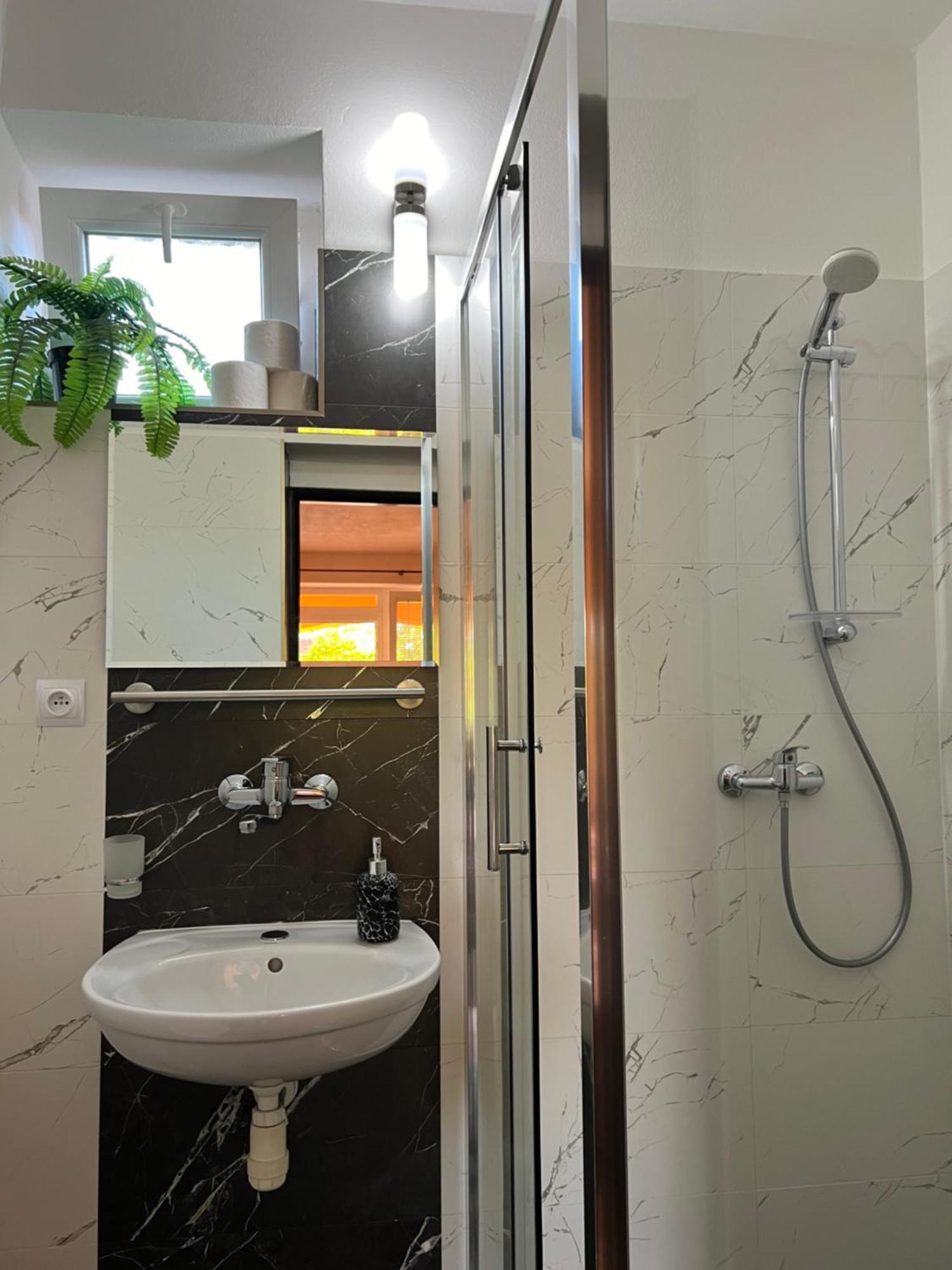 Štúrovo Studio Florida מראה חיצוני תמונה