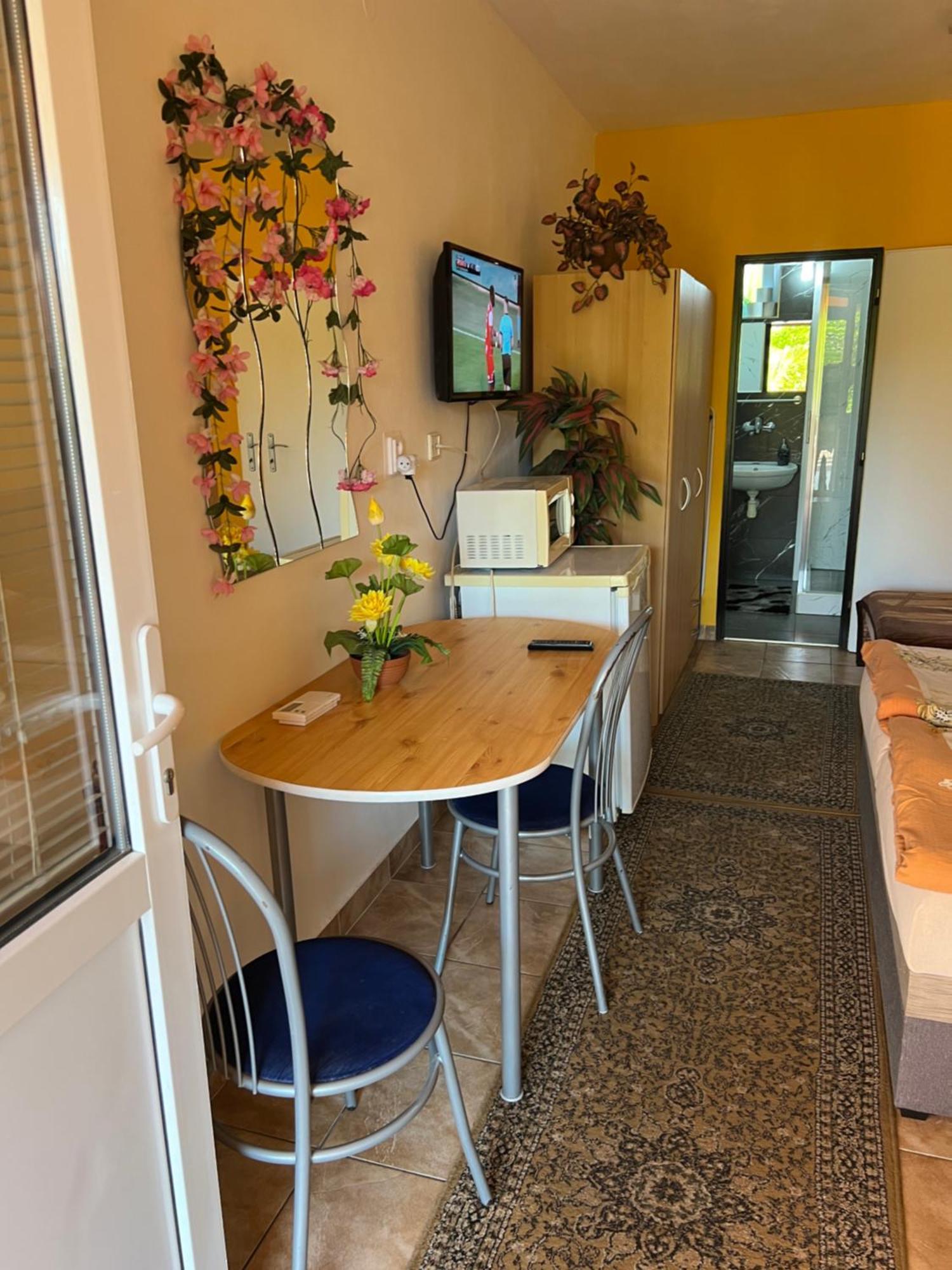 Štúrovo Studio Florida מראה חיצוני תמונה